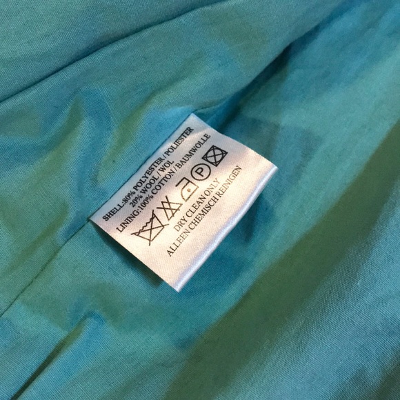 Blazer - Picture 3 of 5